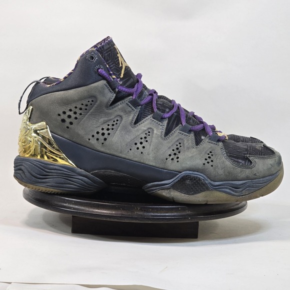 Jordan Melo M10 Shoes Mens Size 9.5 Black Gold Purple Grey Basketball 647568-005